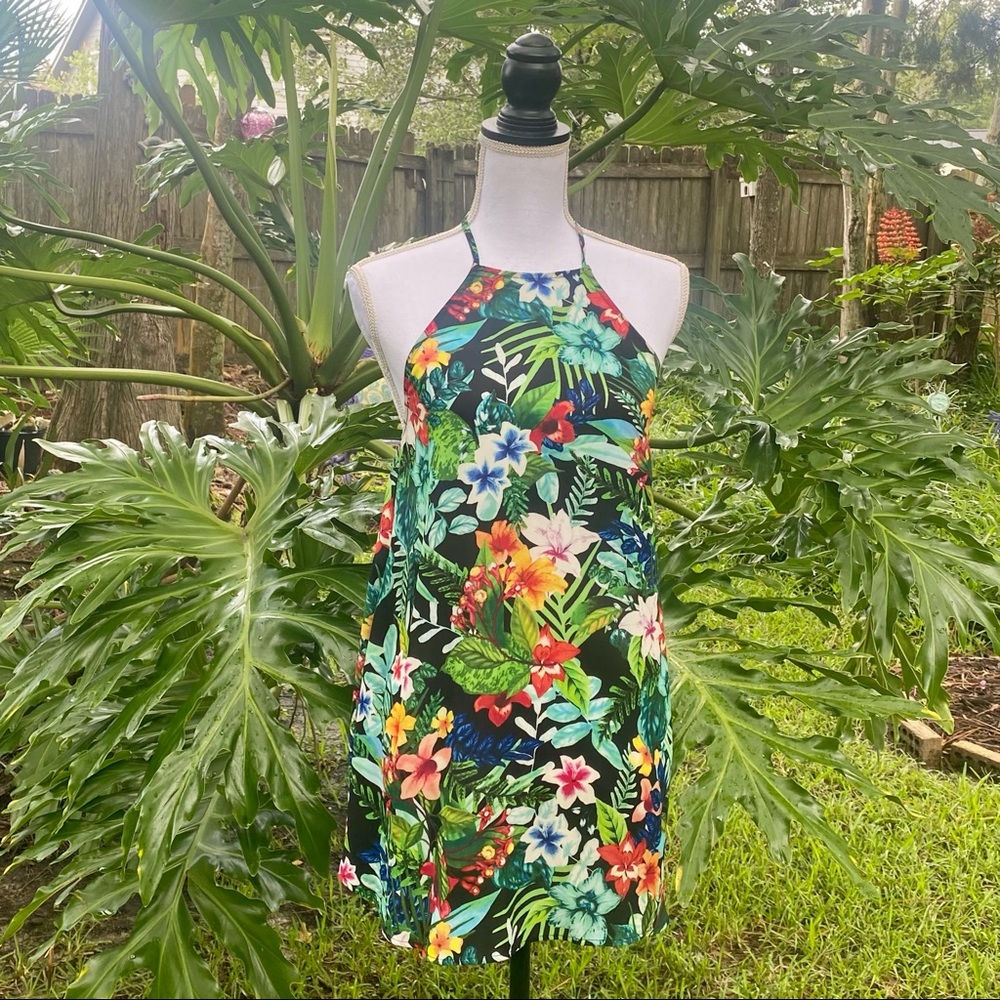 Show Me Your MuMu tropical floral print halter top - Picture 7 of 16